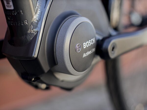 Elektrobicykel Trek District+ 1 300Wh Lithium Grey 2022