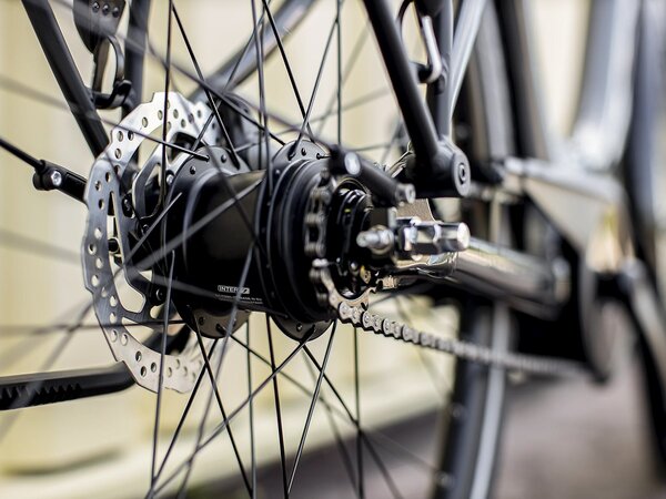 Elektrobicykel Trek District+ 1 Lowstep 300Wh Lithium Grey 2022