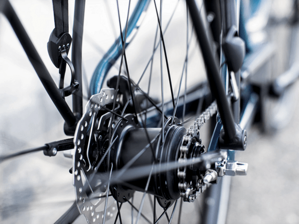 Elektrobicykel Trek District+ 1 Lowstep 500Wh Dark Aquatic 2022