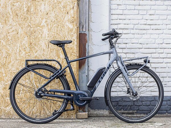 Elektrobicykel Trek District+ 2 300Wh Nautical Navy and Slate 2022