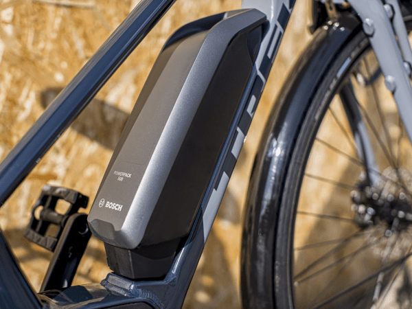 Elektrobicykel Trek District+ 2 Stagger 400Wh Nautical Navy and Slate 2022