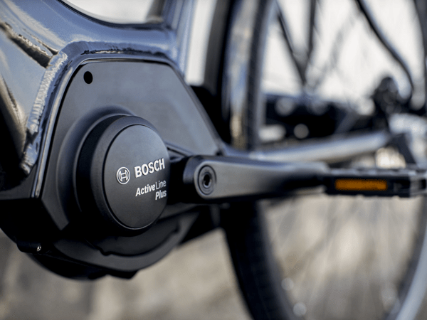 Elektrobicykel Trek District+ 4 Lowstep 300Wh Dnister Black 2022