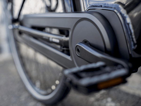 Elektrobicykel Trek District+ 4 Lowstep 500Wh Dnister Black 2022