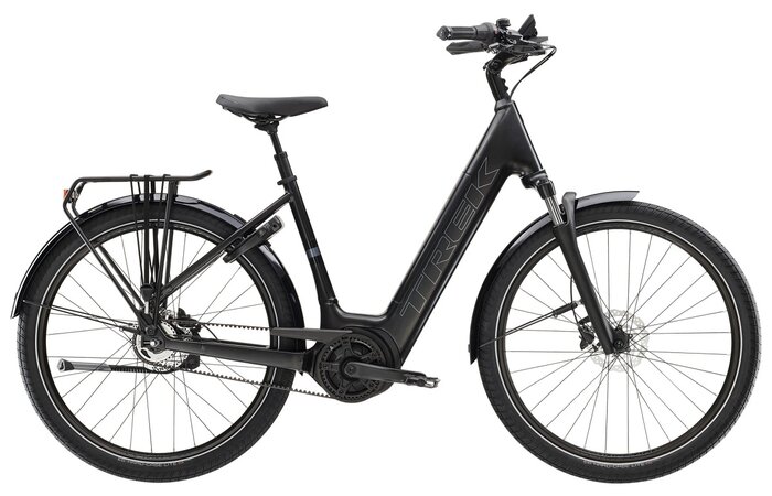 Elektrobicykel Trek District+ 4 Lowstep Trek Black Satin 800WH 2026