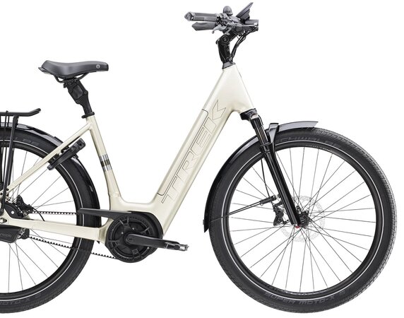 Elektrobicykel Trek District+ 5 Lowstep Supernova 545Wh 2026