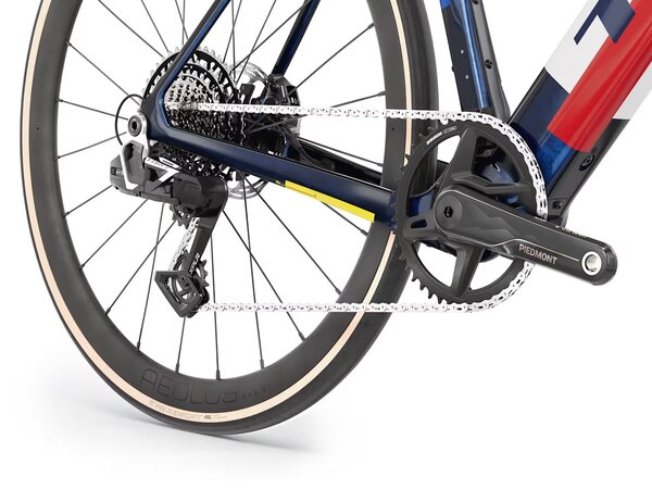 Elektrobicykel Trek Domane+ SL 7 AXS Gen 5 Navy Smoke/Trek White 2027