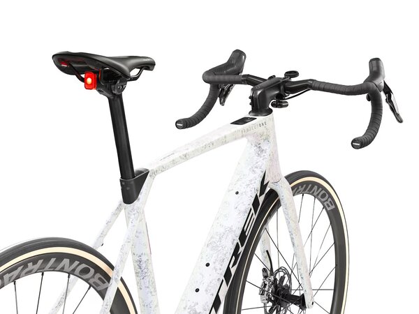 Elektrobicykel Trek Domane+ SL 9 AXS Gen 5 Mother of Pearl/Silver Marble 2027