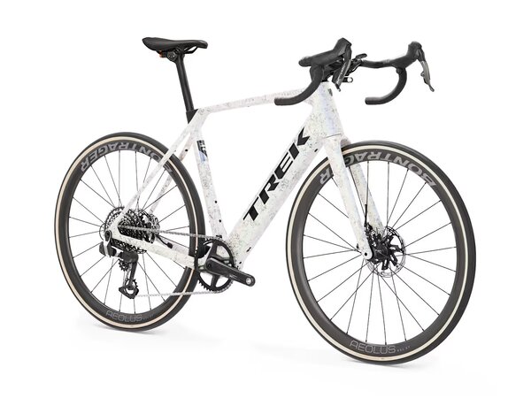 Elektrobicykel Trek Domane+ SL 9 AXS Gen 5 Mother of Pearl/Silver Marble 2027