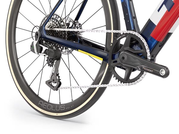 Elektrobicykel Trek Domane+ SL 9 AXS Gen 5 Navy Smoke/Trek White 2027