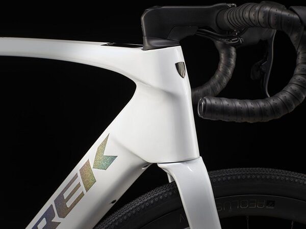 Elektrobicykel Trek Domane+ SLR 6 AXS Crystal White 2024