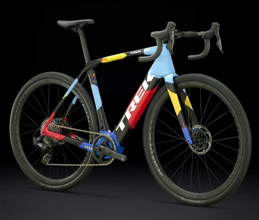 Elektrobicykel Trek Domane+ SLR 7 AXS Mate Trek Black 2025