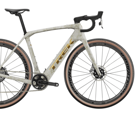 Elektrobicykel Trek Domane+ SLR 8 AXS Era White/Supernova Marble 2025