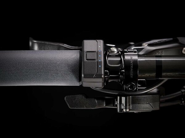 Elektrobicykel Trek E-Caliber 9.9 XX1 AXS Gloss Alpine Navy Smoke/White 2022