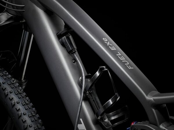 Elektrobicykel Trek Fuel EXe 5 Matte Dnister Black 2025
