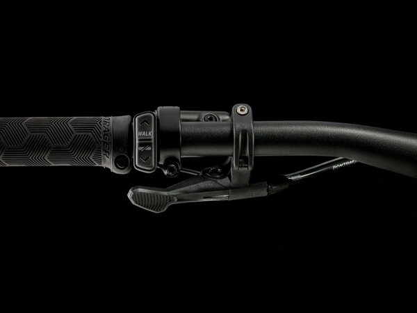 Elektrobicykel Trek Fuel EXe 5 Matte Dnister Black 2025