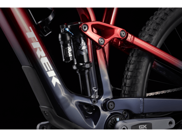 Elektrobicykel Trek Fuel EXe 8 GX AXS T-Type Rage Red to Deep Dark Blue Fade 2025