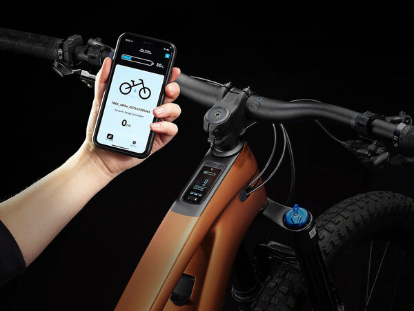 Elektrobicykel Trek Fuel EXe 9.7 Matte Pennyflake 2023