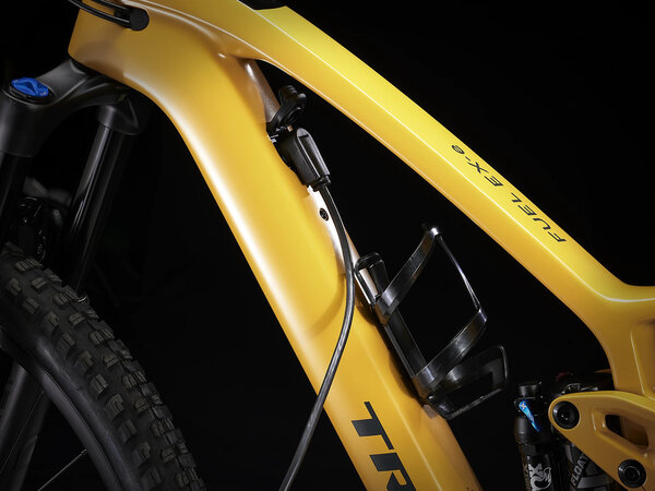 Elektrobicykel Trek Fuel EXe 9.7 Satin Baja Yellow 2023