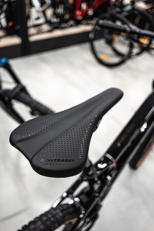 Elektrobicykel Trek Fuel EXe 9.7 Deep Smoke 2025