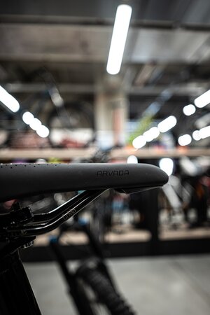 Elektrobicykel Trek Fuel EXe 9.7 Deep Smoke 2025