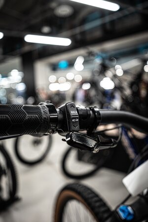 Elektrobicykel Trek Fuel EXe 9.7 Deep Smoke 2025