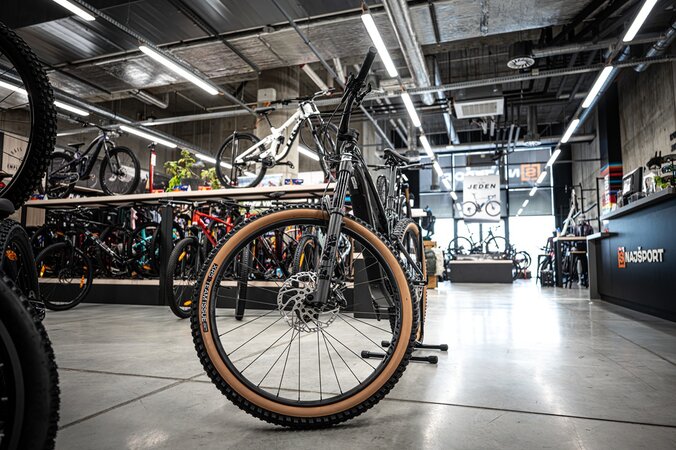 Elektrobicykel Trek Fuel EXe 9.7 Deep Smoke 2025