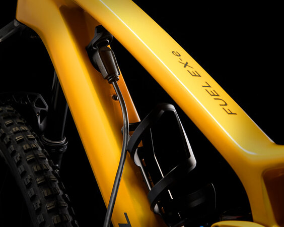 Elektrobicykel Trek Fuel EXe 9.8 GX AXS Satin Baja Yellow 2023