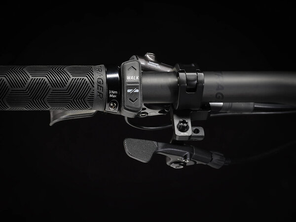 Elektrobicykel Trek Fuel EXe 9.8 XT Deep Smoke 2023