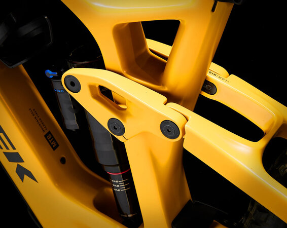 Elektrobicykel Trek Fuel EXe 9.8 XT Satin Baja Yellow 2023