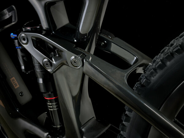 Elektrobicykel Trek Fuel EXe 9.8 Deep Smoke 2025