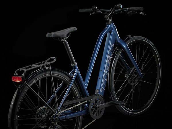 Elektrobicykel Trek FX+ 2 Stagger Satin Mulsanne Blue 2023