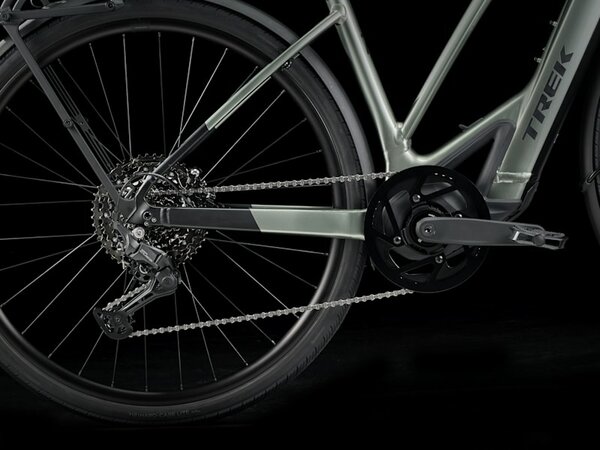 Elektrobicykel Trek FX+ 7 Mid-step Lichen Green Gloss 2026