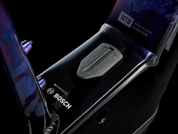 Elektrobicykel Trek Marlin+ 8 Purple Flip to Black Fade 2025