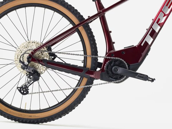 Elektrobicykel Trek Marlin+ 8 Fury Red/Lithium Fade 2026