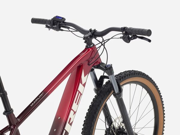 Elektrobicykel Trek Marlin+ 8 Fury Red/Lithium Fade 2026
