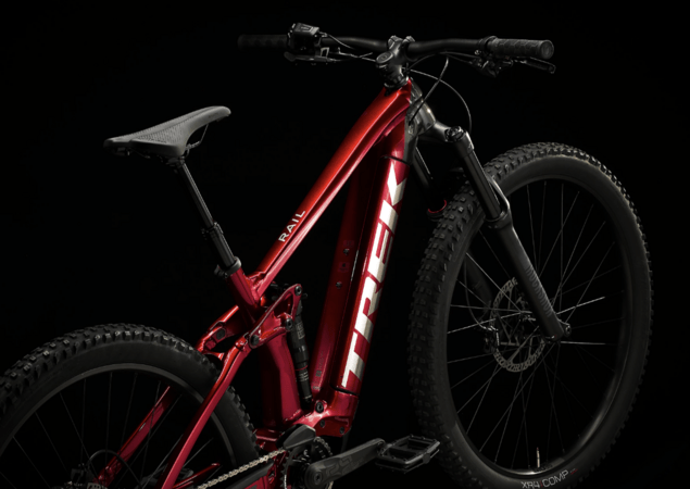Elektrobicykel Trek Rail 5 625W Gen 3 Rage Red 2023
