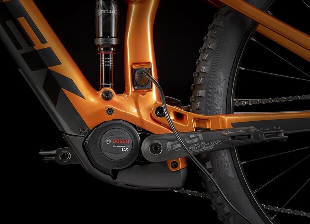 Elektrobicykel Trek Rail 9.5 Factory Orange/Lithium Grey 2022