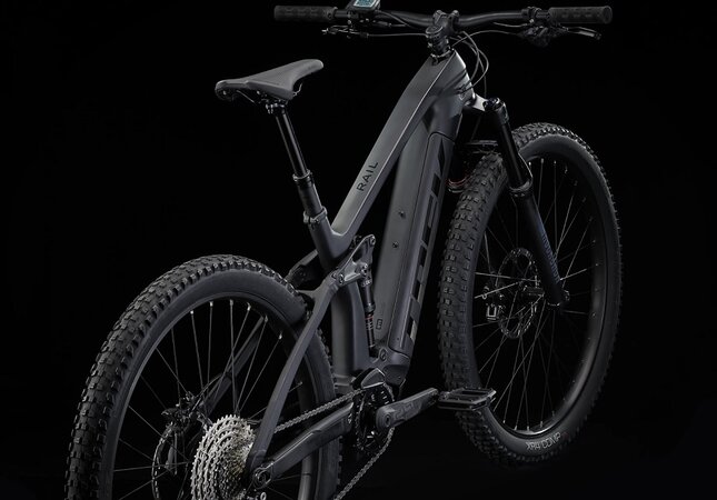 Elektrobicykel Trek Rail 9.5 Matte Carbon Smoke/Trek Black 2022