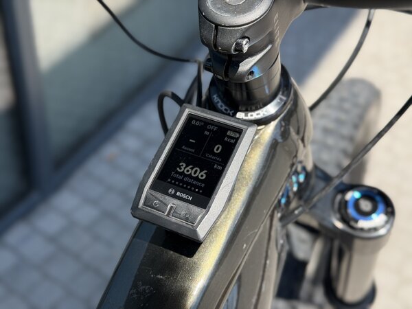 Testovaný elektrobicykel Trek Rail+ 9.5 Gen 4 Black Olive 2024 R016
