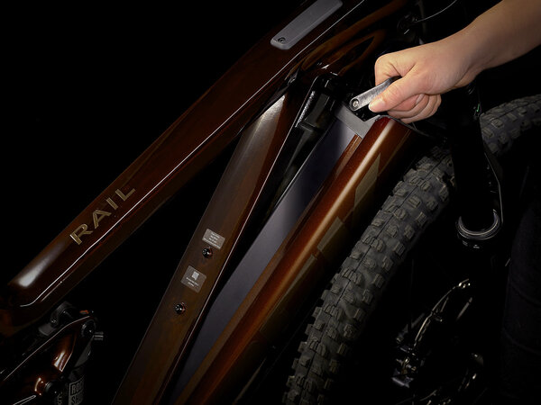 Elektrobicykel Trek Rail 9.7 Gen 4 Carbon Red Smoke 2023