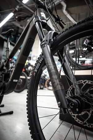 Elektrobicykel Trek Slash+ 9.7 SLX/XT Olive Drab 2025