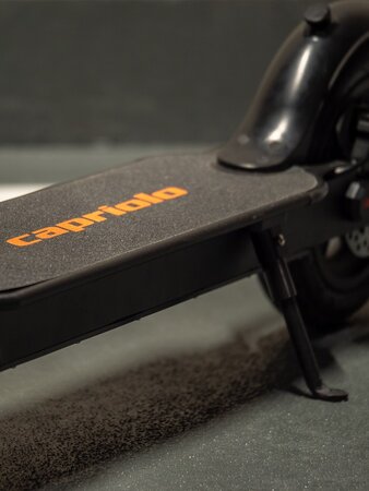 Elektrická Kolobežka Capriolo E-4 250W