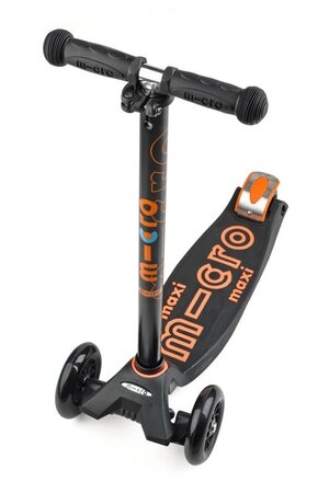 Kolobežka Micro MAXI Deluxe Black