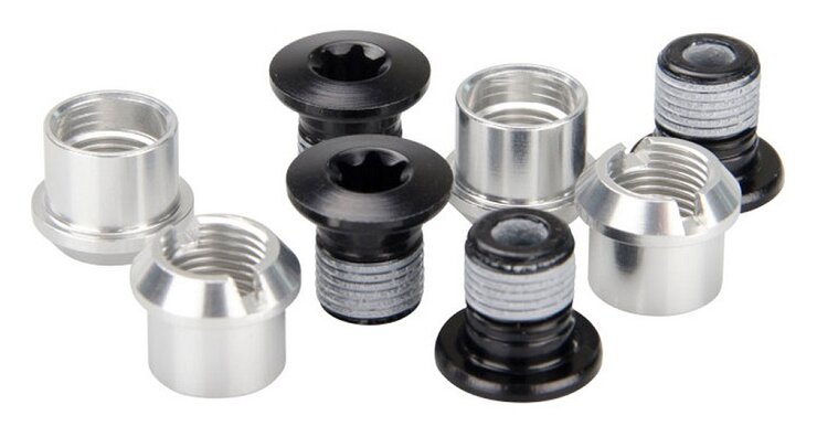 Skrutka + matica prevodníka Shimano M780 (M8x9,1 mm) 4 ks