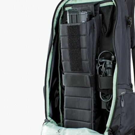 Cyklistický batoh Evoc FR Trail E-Ride 20 Black