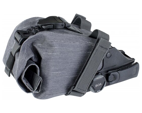 Podsedlová kapsička Evoc Seat Pack boa Carbon Grey Podsedlová kapsička Evoc Seat Pack boa Carbon Grey