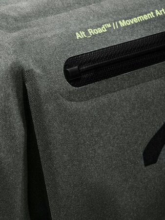 Cyklistická brašňa MAAP x Apidura Handlebar Pack Loam