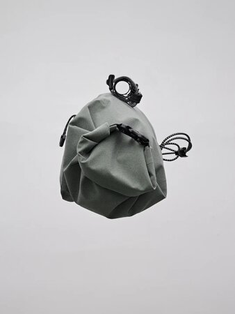 Cyklistická brašňa MAAP x Apidura Handlebar Pack Loam