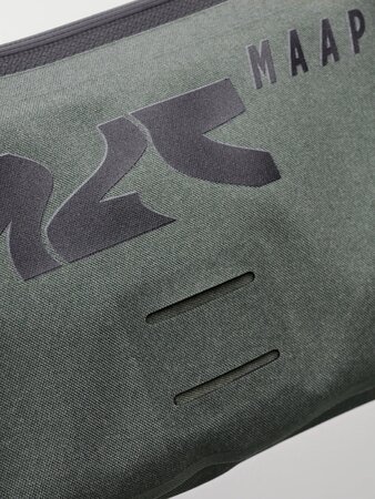 Cyklistická brašňa MAAP x Apidura Handlebar Pack Loam