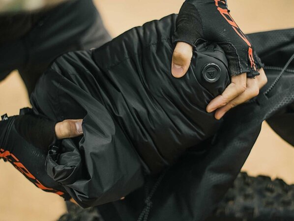 Taška na sedlovku Topeak BackLoader 6l Black